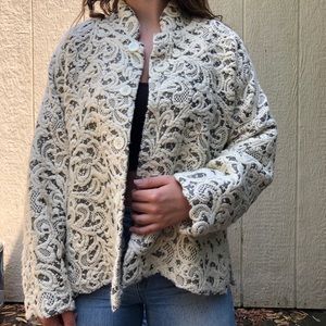 Soft wool and silk one-size England-made jacket